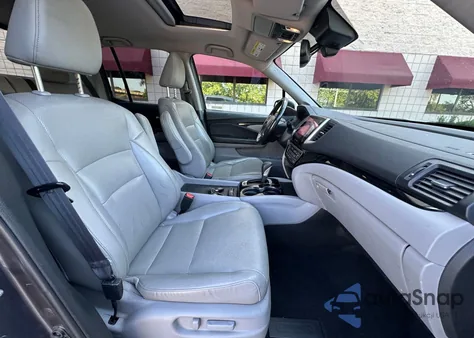 2019 Honda Ridgeline Rtl from USA, damaged, VIN 5FPYK3F71KB009532